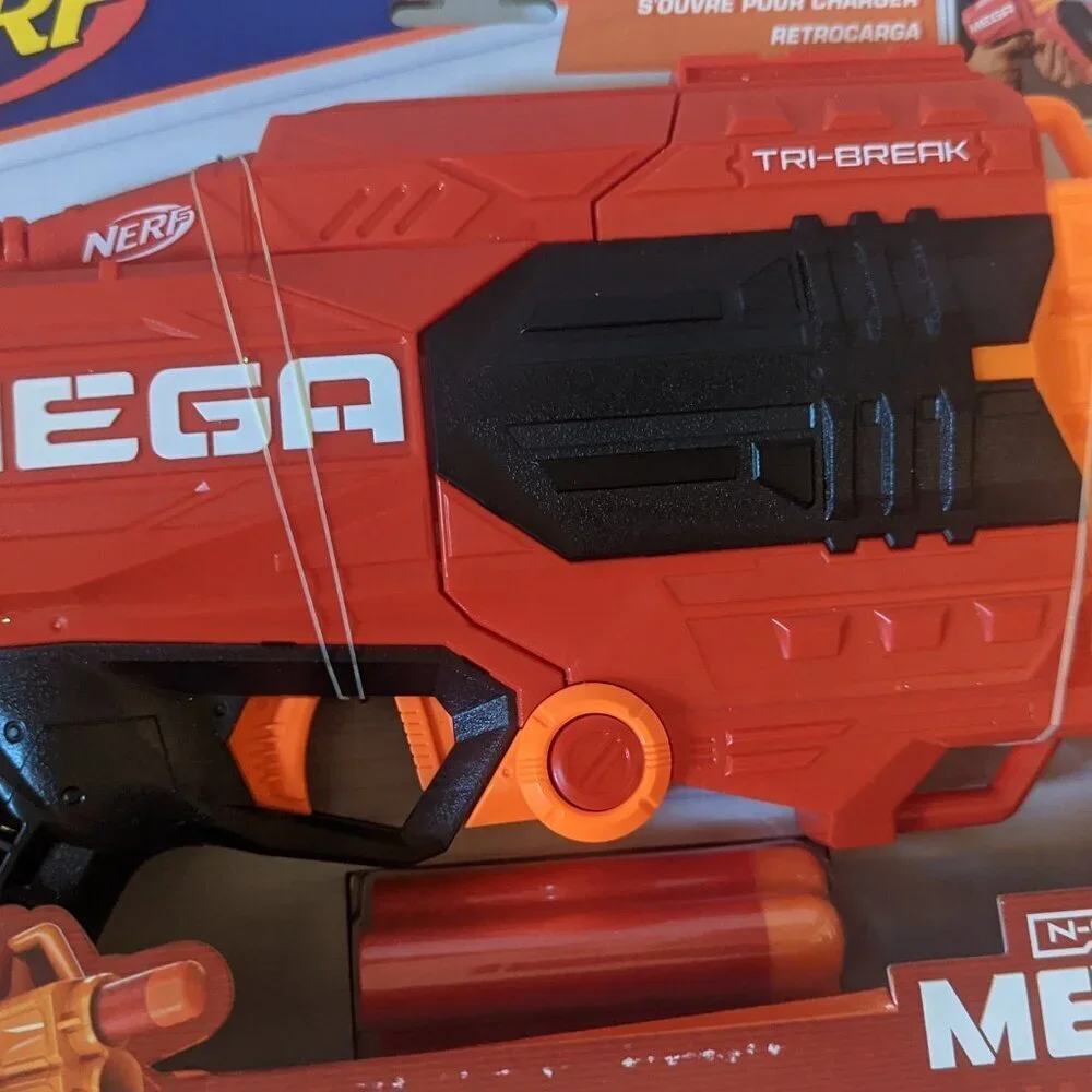 NWT NERF Tri-Break Mega Blaster Gun + 3 Foam Darts Hasbro New on Package Age 8+